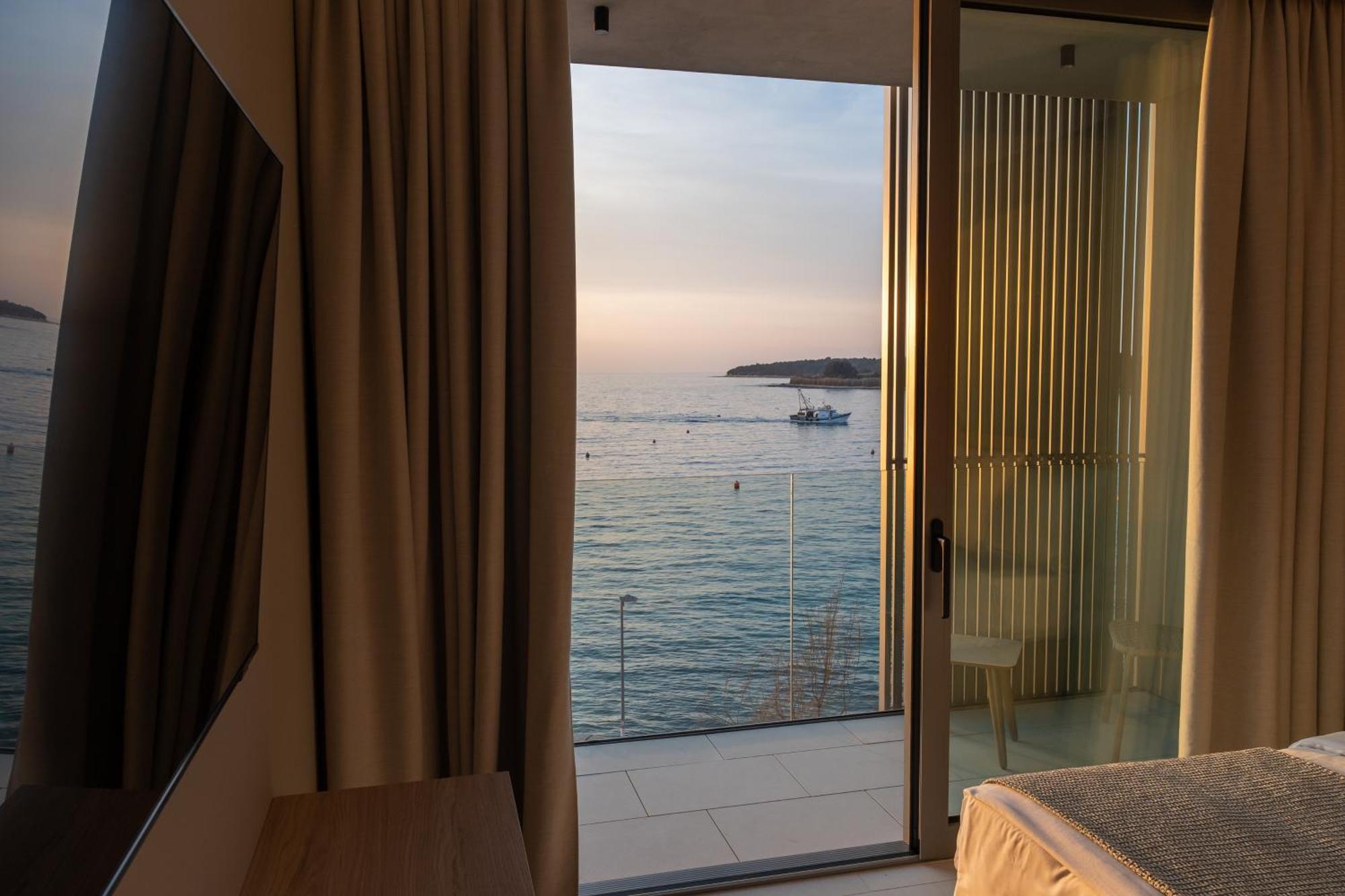 Blu Mare Hotel Novigrad Istria Buitenkant foto